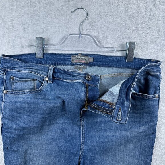 Torrid Women's Super Skinny Jeans Feel The Fit Super Soft Mid Fit Blue Size 16 - Picture 4 of 11